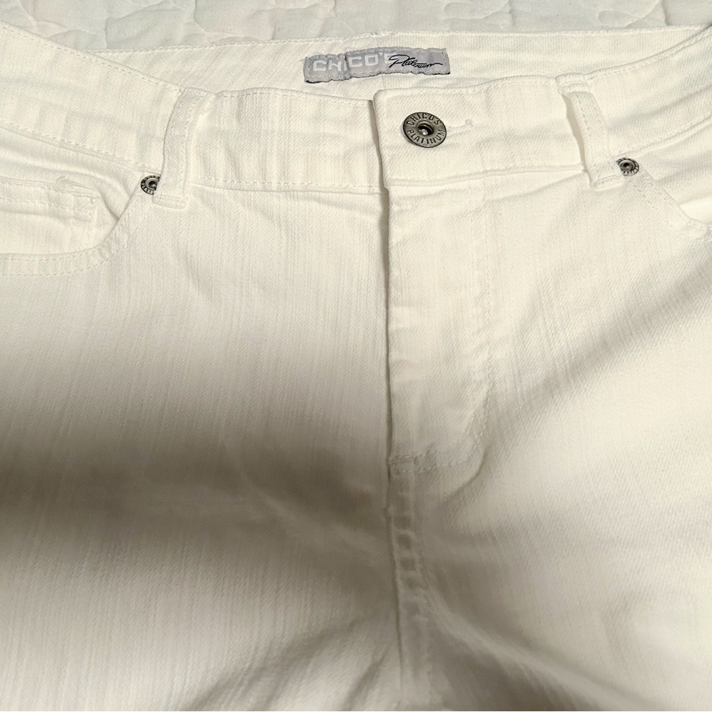 Chico's Platinum White Ankle Jeans 0.5 Short (US SIZE approx.small 6) 98% cotton